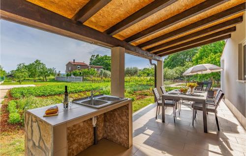 1 Bedroom Pet Friendly Home In Medulin
