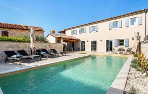 Beautiful Home In Tinjan