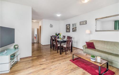 Lovely Apartment In Novi Vinodolski With Wifi