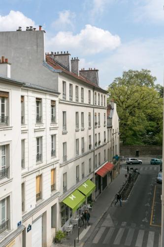 Romantic Brand New Suite in Central Paris, Bathroom, Kitchen