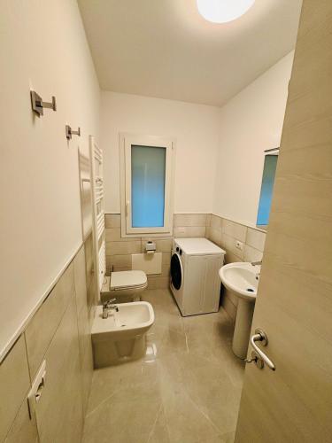 Un baño de Soverato Apartments
