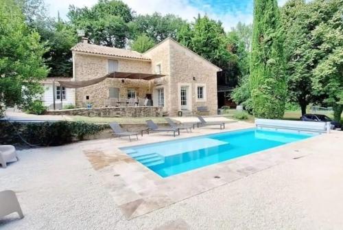 Escale en Provence - Bastide climatisée avec piscine