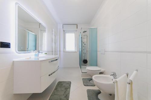 Ένα μπάνιο στο Swamyhome Aereoportobaripalese