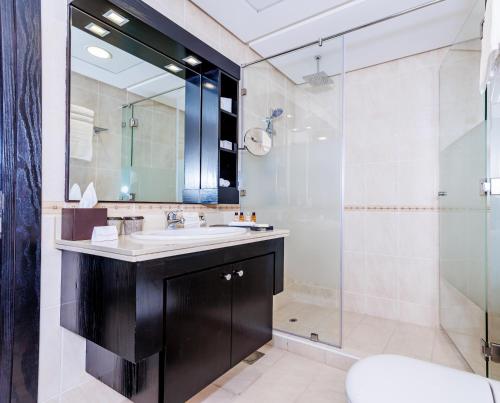 Bilik mandi di Kempinski Residences & Suites, Doha
