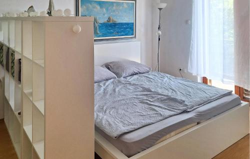 Pet Friendly Apartment In Novi Vinodolski