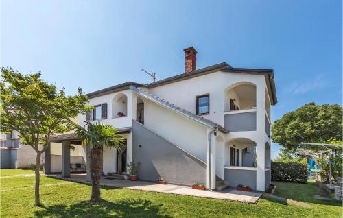 Apartment Fazana Lxix