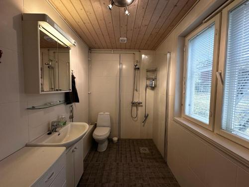 Ένα μπάνιο στο Vääksyn Mummola