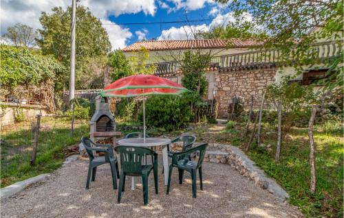 2 Bedroom Nice Apartment In Grizane