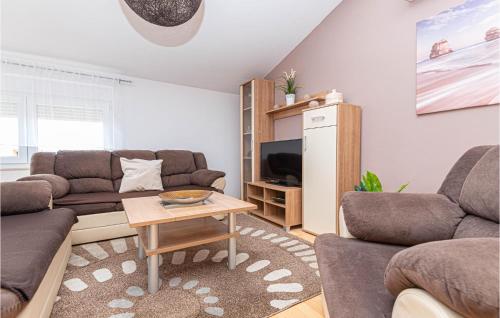 Posedenie v ubytovaní Apartment Vodice With Sea View 11