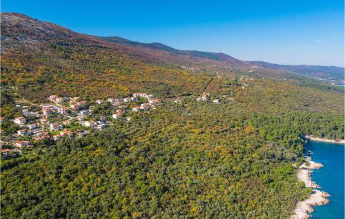 an aerial view of a small town on a hill at Gorgeous Home In Ravni With Wifi in Ravni