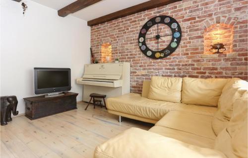 Four-Bedroom Holiday Home In Kastel Sucurac Ii