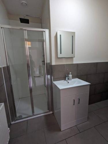 Bilik mandi di 56 Bayhead Stornoway, 7 Bedroom house