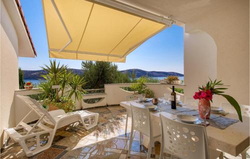 Lovely Apartment In Stara Novalja