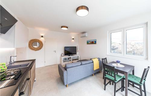 Cozy Apartment In Kastel Novi With Swimming Pool