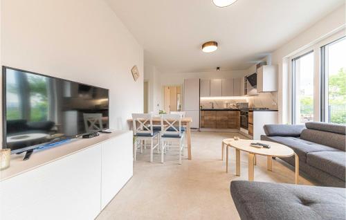 Amazing Apartment In Kastel Novi With Wifi