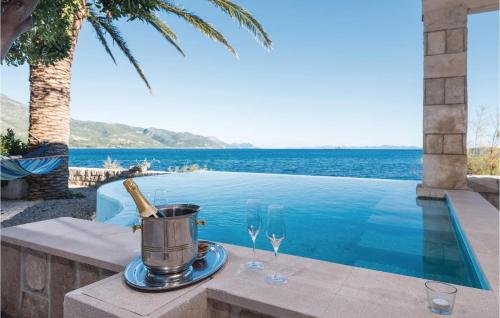 Four-Bedroom Holiday Home In Orebic