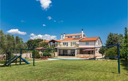 Stunning Home In Pula