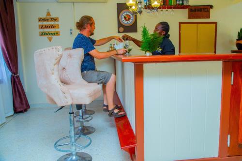 Гости B&B HOTEL