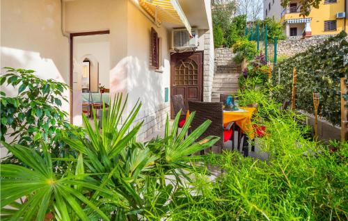 One-Bedroom Apartment In Rabac