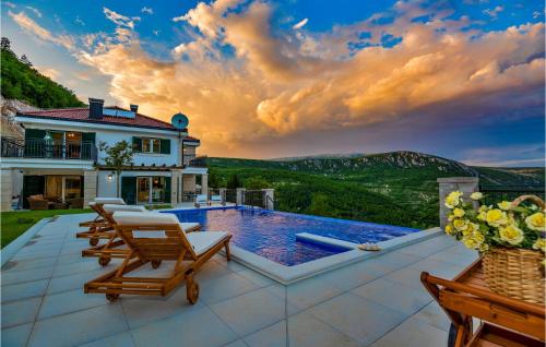 Beautiful Home In Ricice
