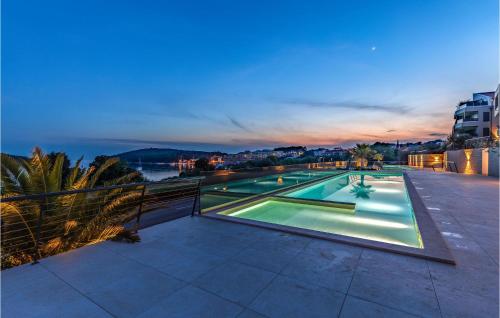 Lovely Apartment In Banjole