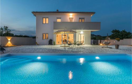 4 Bedroom Cozy Home In Donja Jagodnja