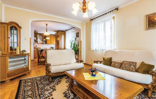 Nice Apartment In Novi Vinodolski