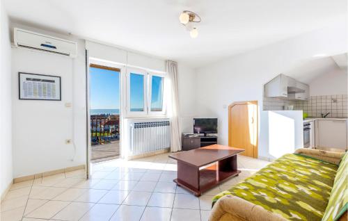 Kuchyň nebo kuchyňský kout v ubytování Apartment Don Petra Katunarica Vi