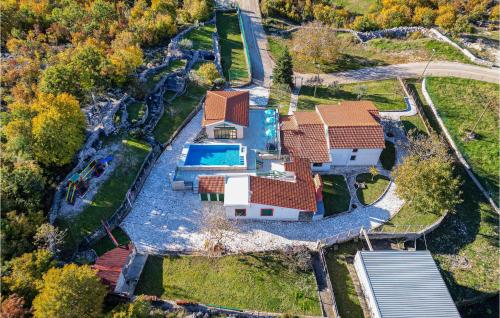 Awesome Home In Dugopolje With Wifi