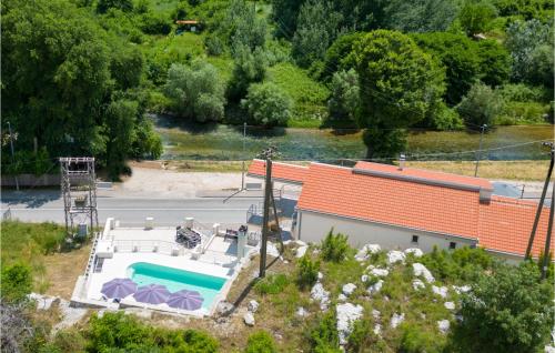 4 Bedroom Lovely Home In Klis