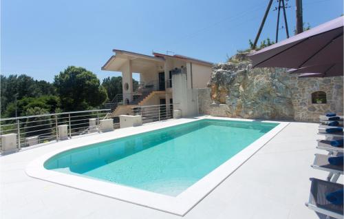 Bassein majutusasutuses 4 Bedroom Lovely Home In Klis või selle lähedal