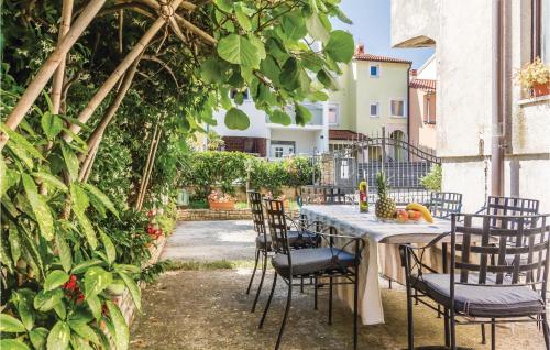 Cozy Apartment In Pula With Wifi