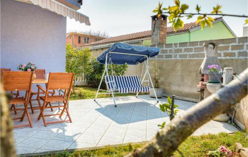 Beautiful Apartment In Fazana With Wifi