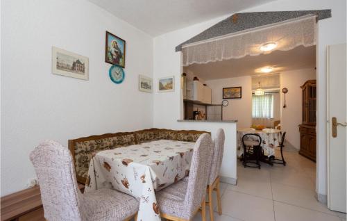 Fotografia z galérie ubytovania 3 Bedroom Gorgeous Home In Omis v Omise