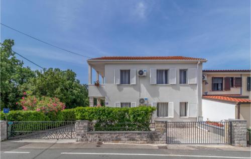 Stunning Apartment In Jadranovo