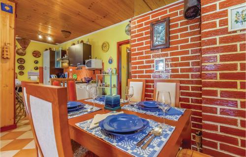 Cozy Apartment In Crikvenica With House Sea View