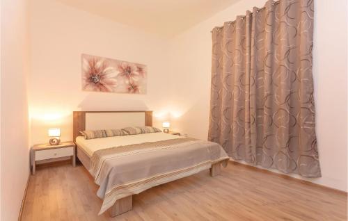 Two-Bedroom Apartment In Sibenik