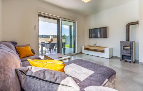 Gorgeous Home In Pula