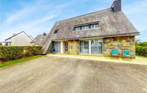 Amazing Home In Saint-Pierre-Quiberon