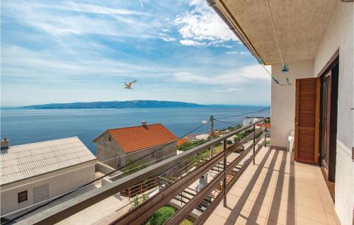 3 Bedroom Lovely Apartment In Senj