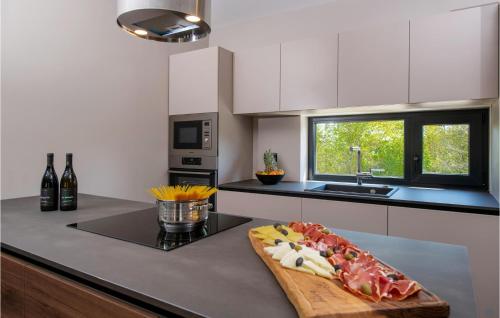 Cozy Home In Labin With Sauna