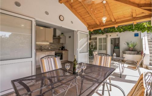 Amazing Apartment In Krk With Wifi