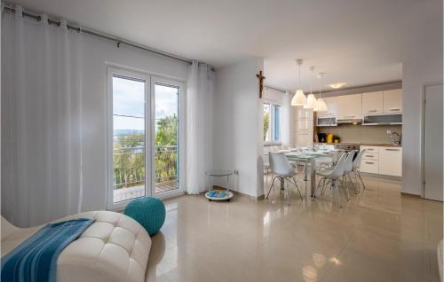 Amazing Home In Dramalj