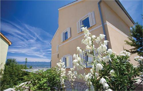 1 Bedroom Lovely Apartment In Malinska