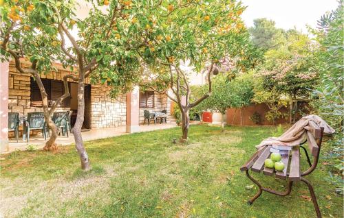 Beach Front Apartment In Pula With House Sea View