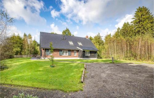 Κήπος έξω από το Pet Friendly Home In Rijssen With Wifi