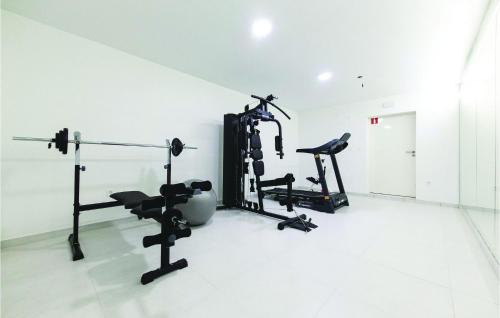 Eight-Bedroom Holiday Home In Kastel Novi
