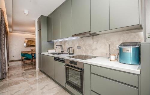 Gorgeous Home In Makarska