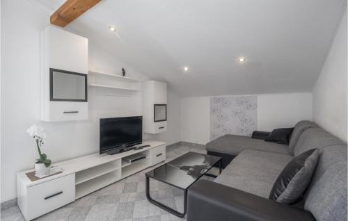 Nice Home In Crikvenica