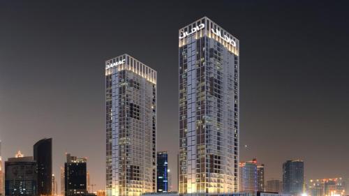 Luxury Smart Studio with Canal View Business Bay - Damac Maison Prive